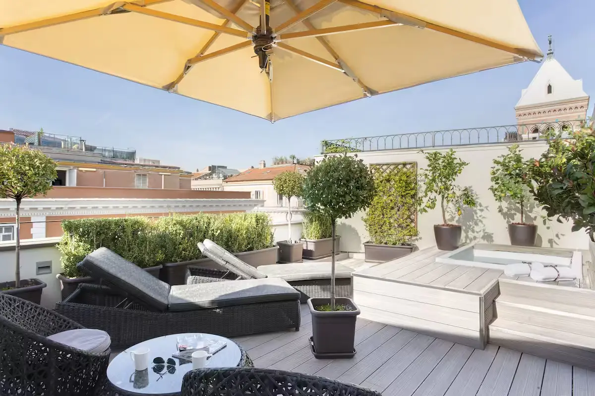 Hotel Artemide Dining