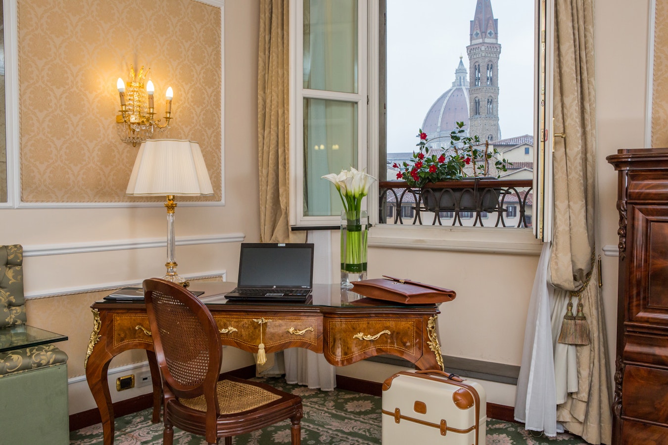 Bernini Palace Dining