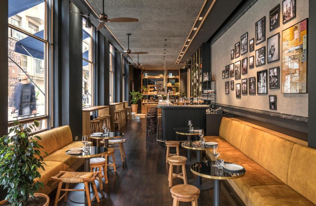 Hotel Casa Sagnier lobby