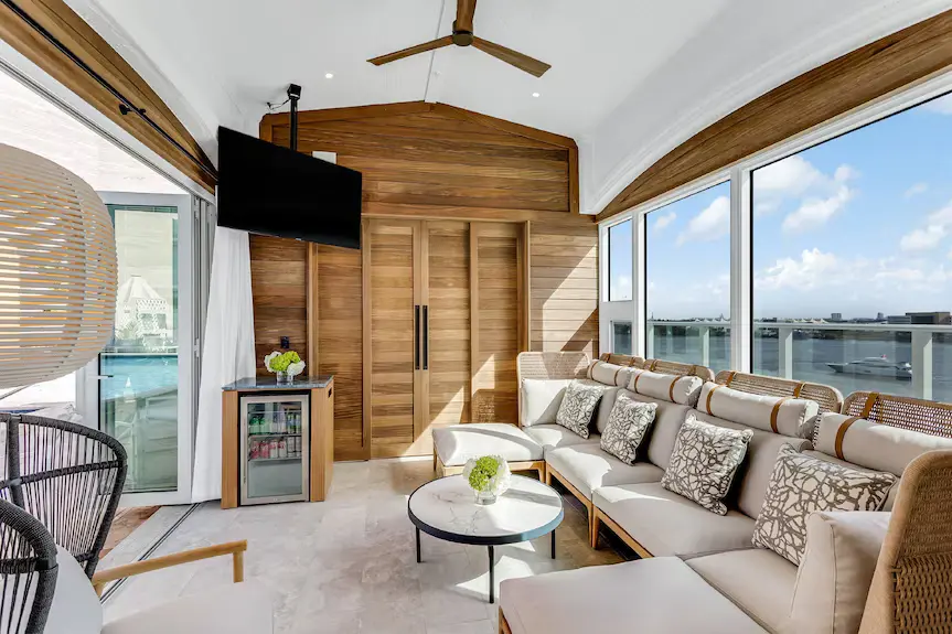 InterContinental Room