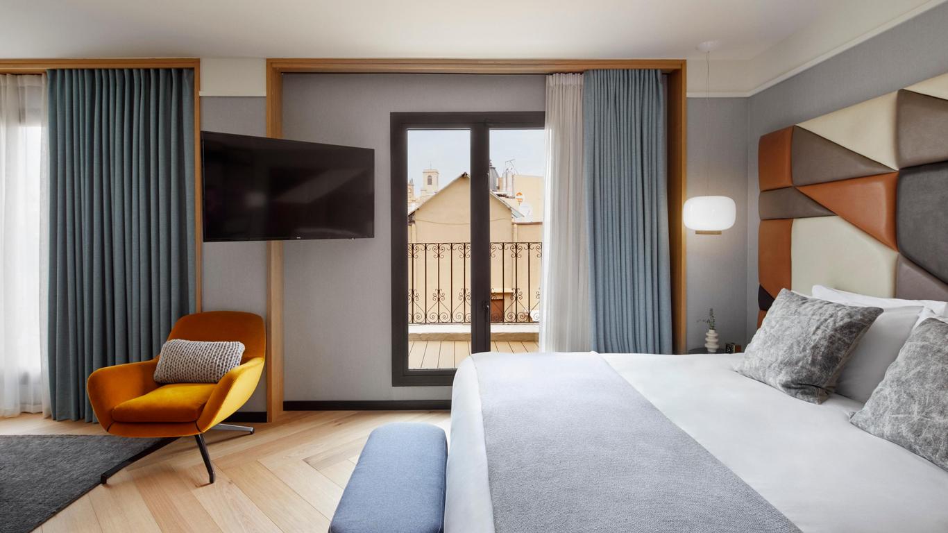 Kimpton Vividora lobby