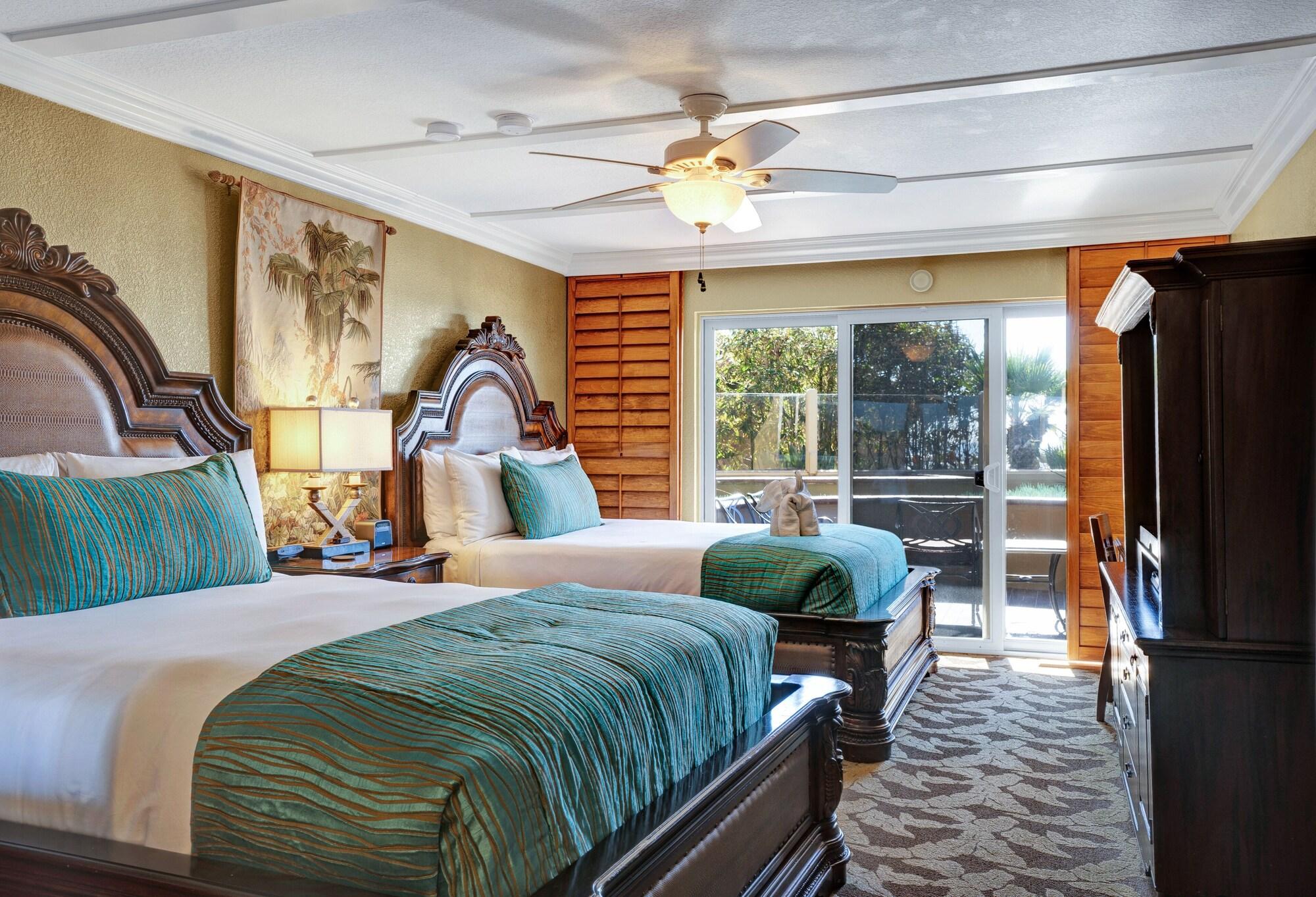 Pacific Terrace Pool