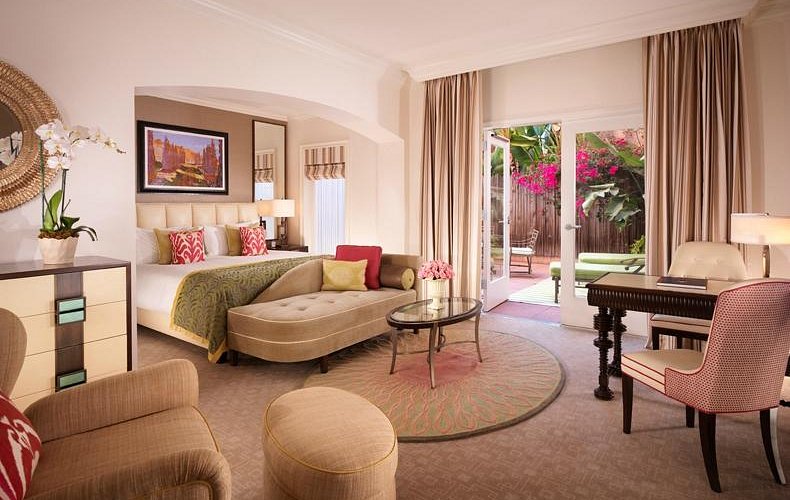 The Beverly Hills Hotel Pool