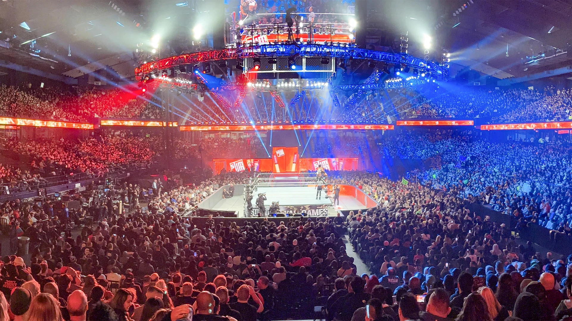 Allstate Arena exterior