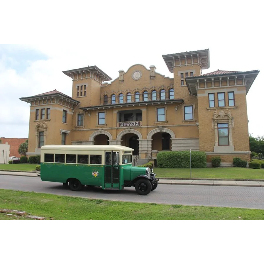 Hop-on Hop-off Tour View