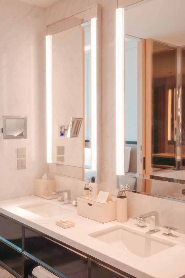 Ritz-Carlton Bangkok Hotel Review