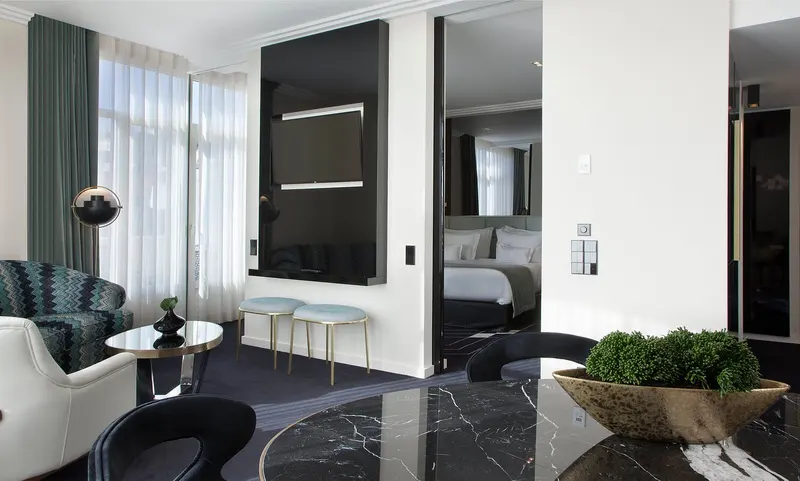 Altis Avenida Hotel business center