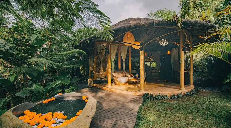 Hideout Eco Bamboo House riverside deck