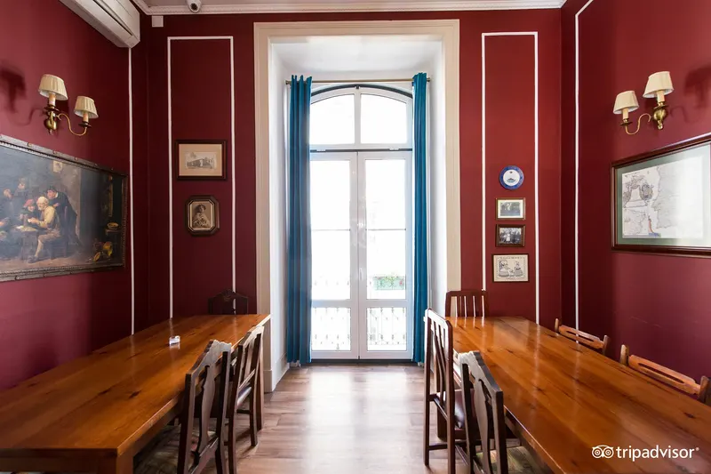 Home Lisbon Hostel patio