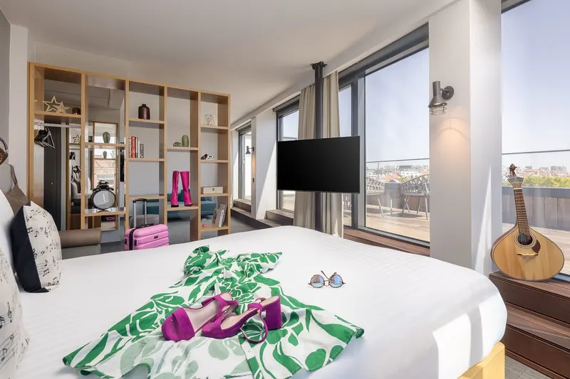 Moxy Lisbon City vibrant social area