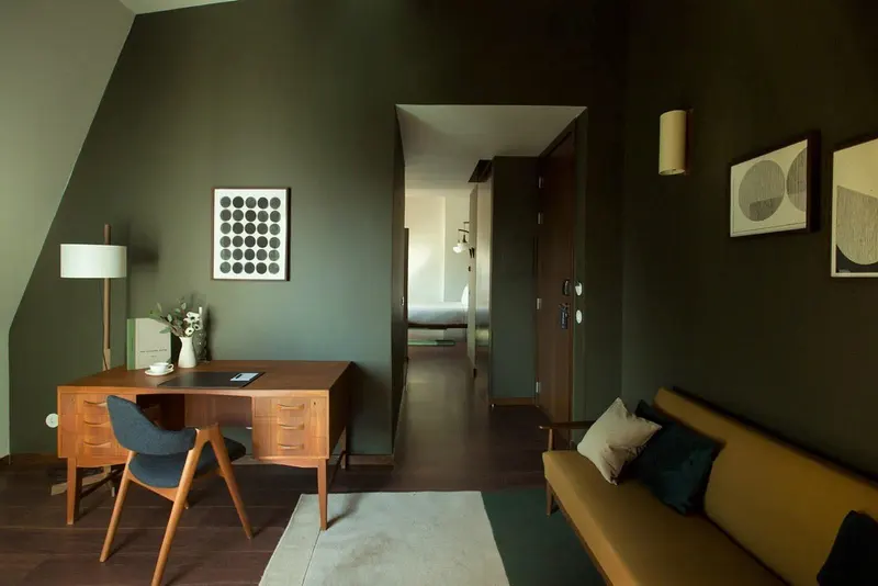 The Vintage Lisboa mid-century lobby