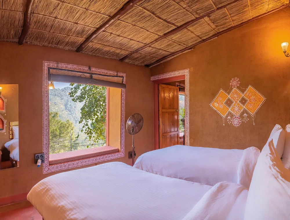 Kasauli Ggaon Hillside Setting