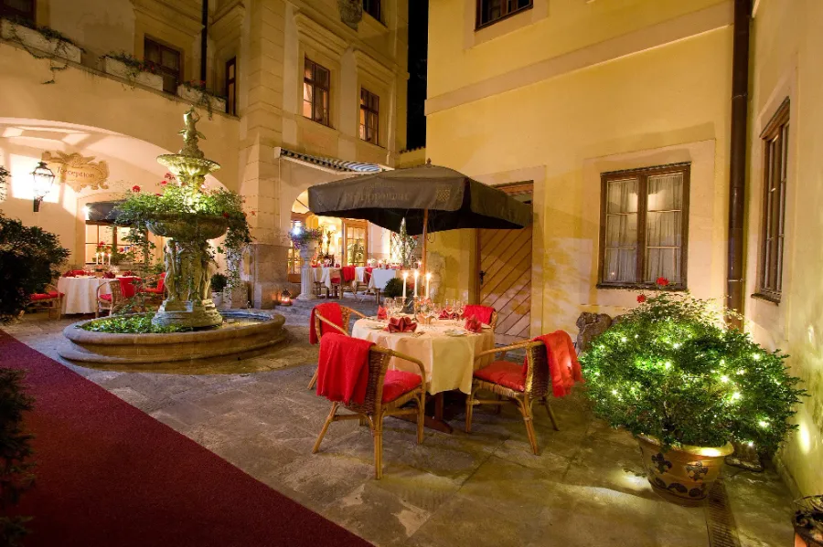 Alchymist Grand Hotel Exterior