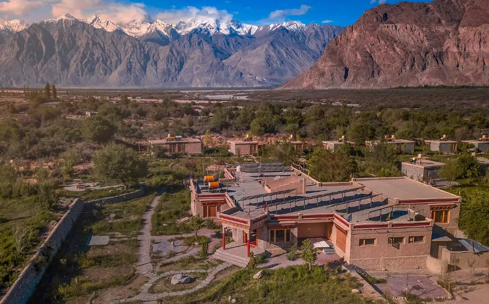 Lchang Nang Local Architecture