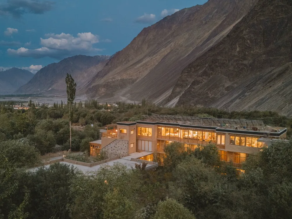Stone Hedge Hotel Leh