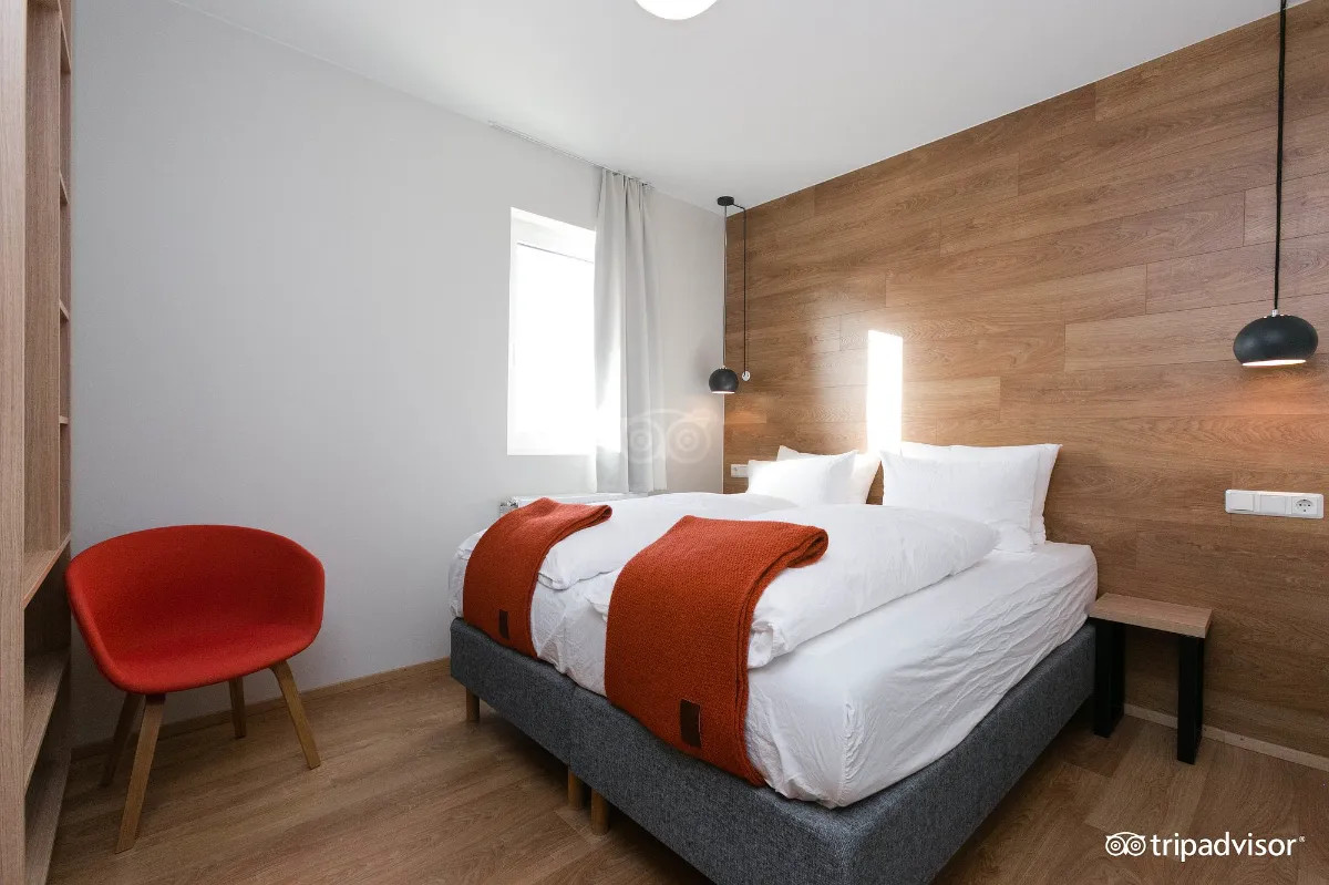 Stracta Hotel Geothermal Hot Tubs