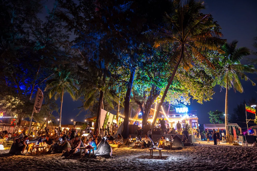 Yuuhi Beach Club