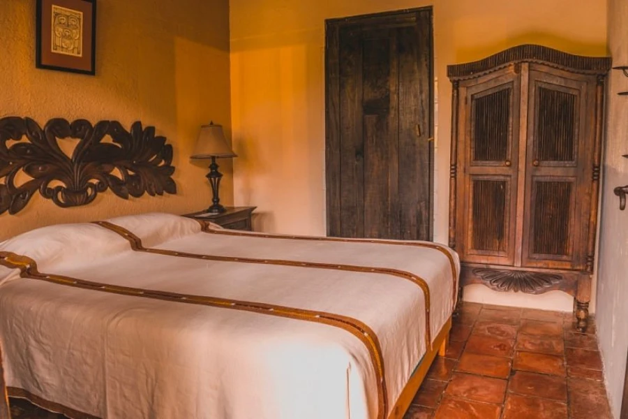 Hotel Toliman Exterior