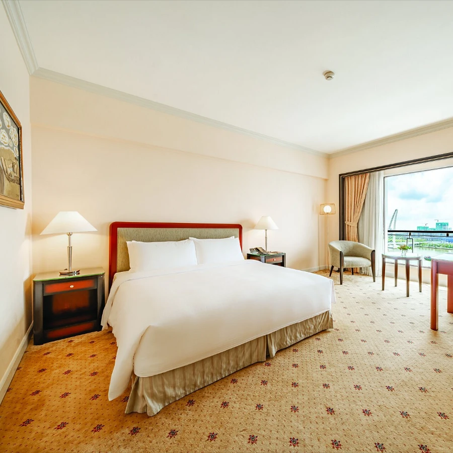 Lotte Hotel Saigon Room