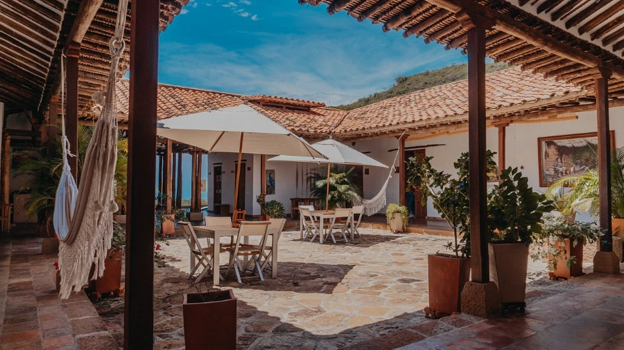 Misia Custodia Exterior