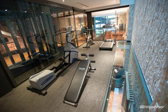 Suites Avenue spacious apartment full kitchen Barcelona