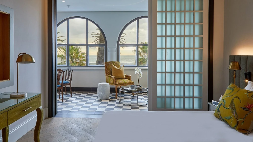 The Winchester Hotel Courtyard