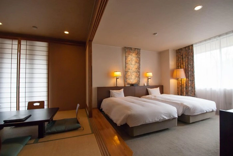 Hakuba Mominoki Hotel timber-lined onsen hot spring Nagano ski resort