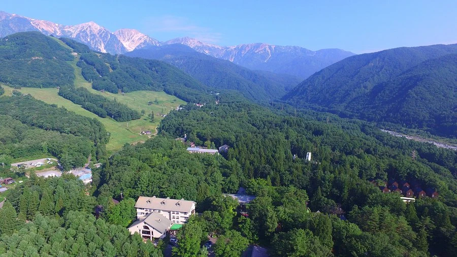 Hakuba Mominoki Hotel ski-in ski-out Hakuba Happo-one Olympic slopes Nagano