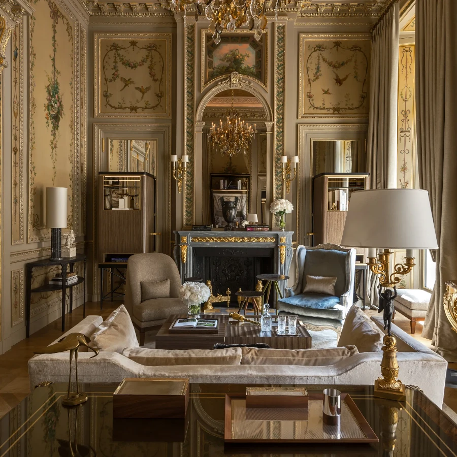 Hotel de Crillon Les Ambassadeurs Christopher Hache plating