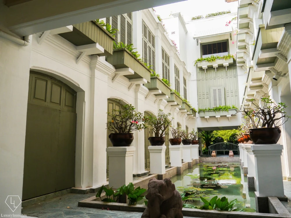 Mandarin Oriental Bangkok spa treatment room Thai healing