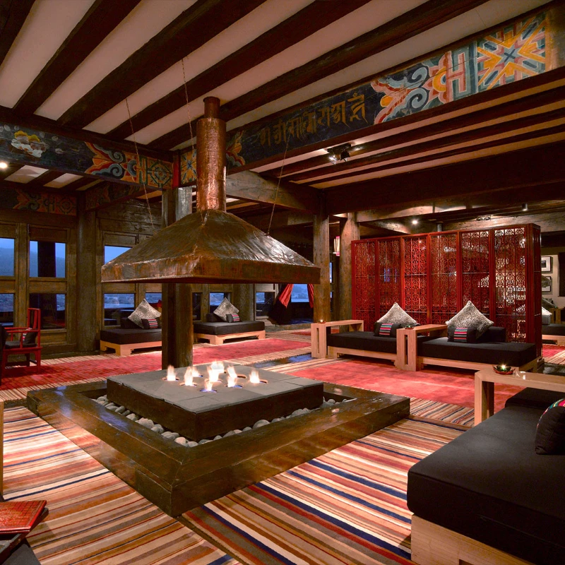 Banyan Tree Ringha thangka painting artisan hotel Yunnan China
