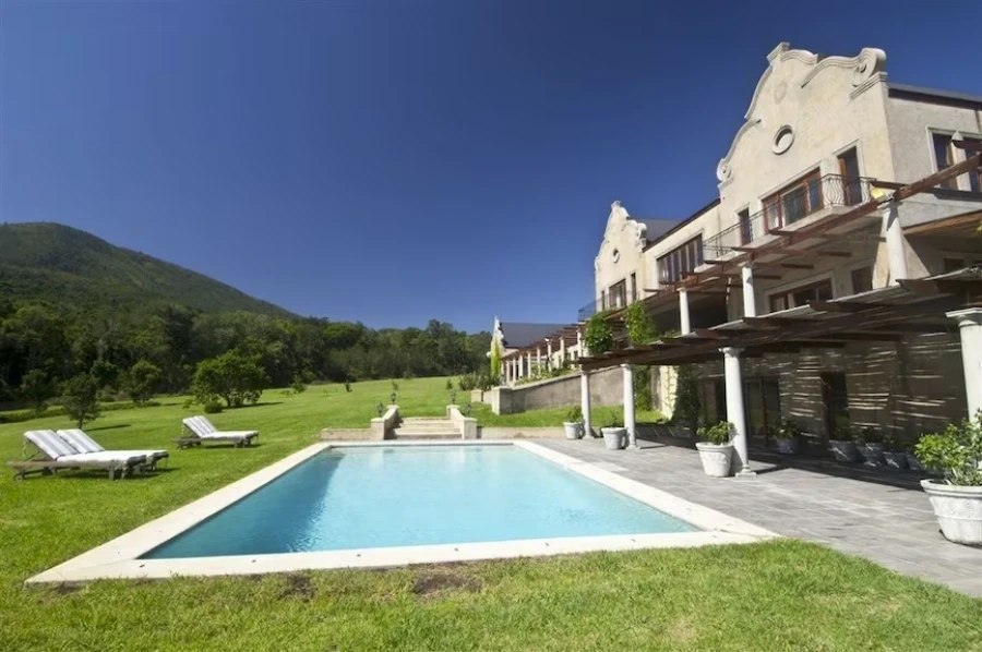 Kurland Hotel working farm grounds with an ocean view