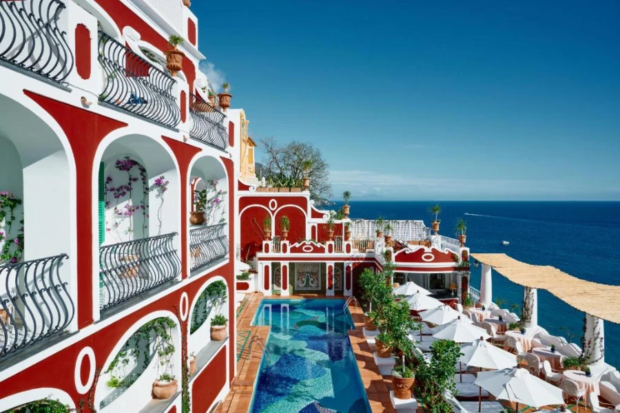 Le Sirenuse Positano terrace with a view over the bay