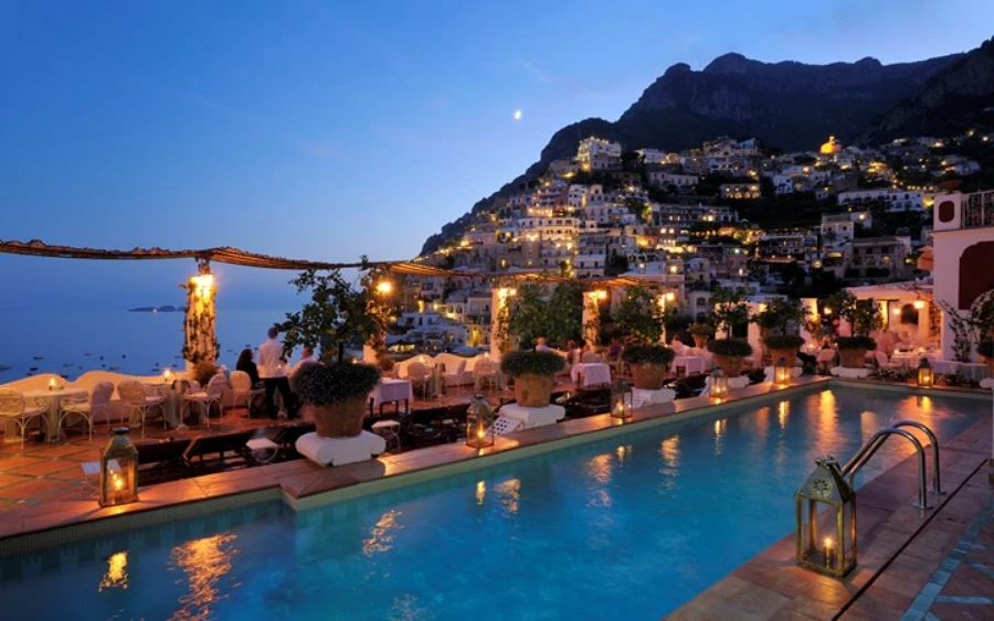 Le Sirenuse Positano palazzo room sea view