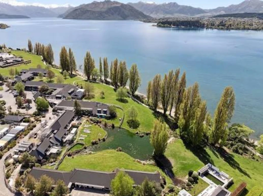 Edgewater Resort Wanaka Lakefront